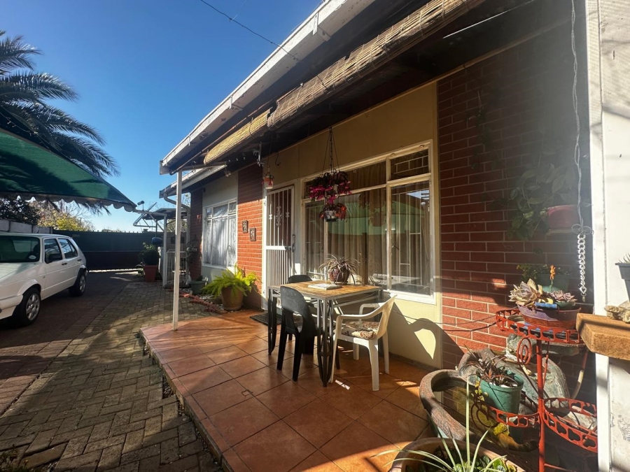 3 Bedroom Property for Sale in Pellissier Free State